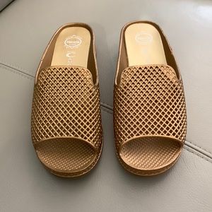 Jeffrey Campbell Havana Last Metallic Gold Slip On Sandals - Size 9